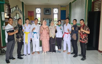 Pemberangkatan  karateka UPT SMP Negeri 1 Medan